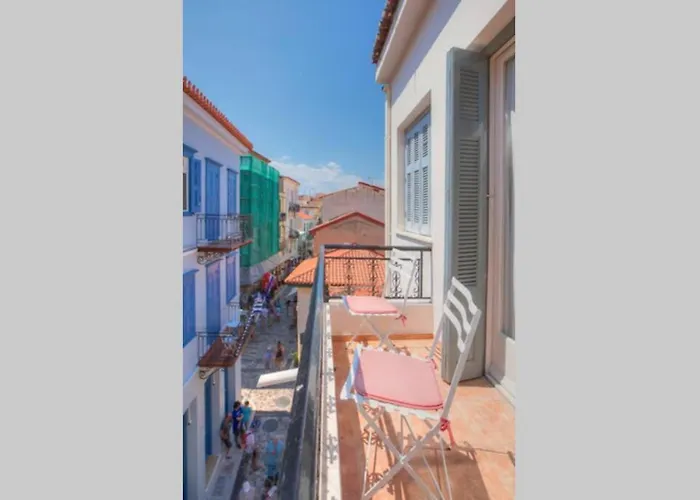 Anassa House
